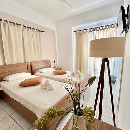 Koutrakis Rooms Finikounta Exteriör bild