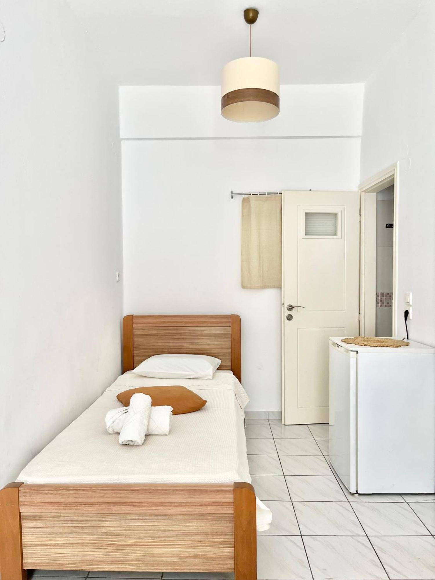 Koutrakis Rooms Finikounta Exteriör bild